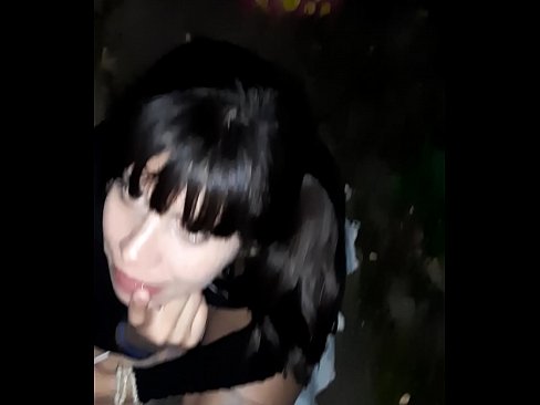 ❤️ Пенисът набъбва на улицата в замяна на бонбон. Ебане видео в bg.sexera.ru ❌❤
